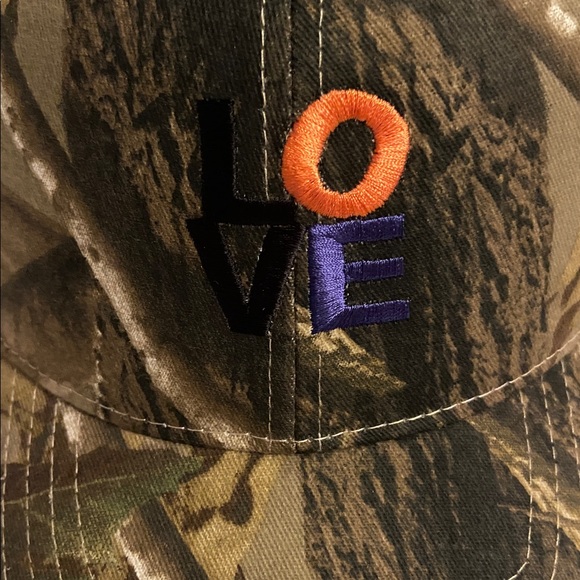 Realtree Camouflage Love Embroidered Cap - Picture 2 of 7